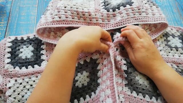 Серое и розовое. Кардиганы бабушкиным квадратом. Опять носочки. смотреть онлайн