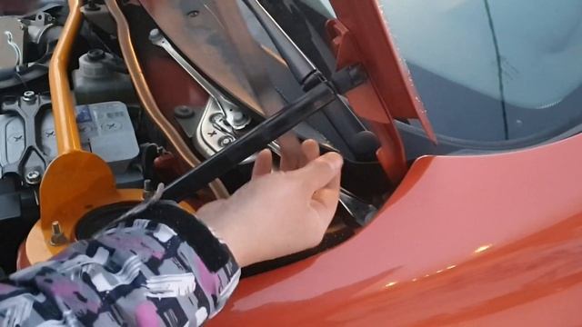 Установка газовых упоров (газлифт), что нужно для этого смотреть онлайн