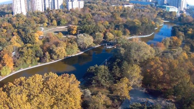 Одесса, осень. Парк Победы (снято на экшен камеру Bravis A3) смотреть онлайн
