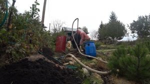Застряли буровые трубы при бурение вручную скважину