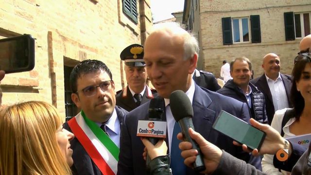 “L’Infinito” di Leopardi compie 200 anni смотреть онлайн