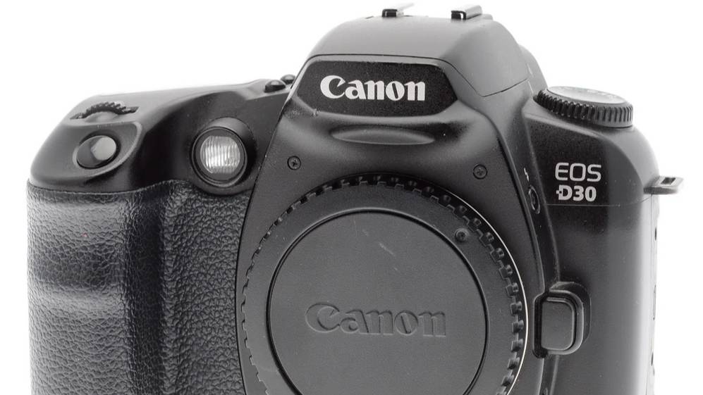 Canon EOS D30