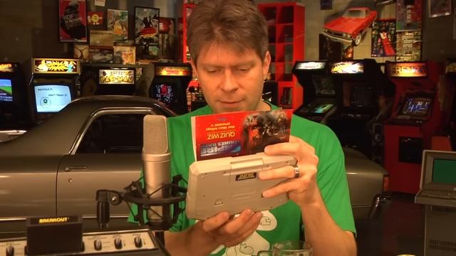 Classic Game Room - STAR WARS QUIZ WIZ Tiger Electronics game review смотреть онлайн