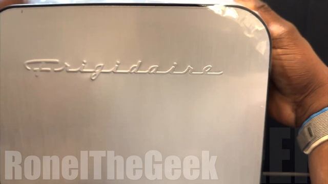 Frigidaire Retro 10L Mini Cooler EFMIS183 смотреть онлайн