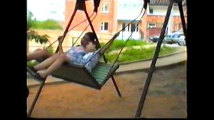 В одном дворе с тобой живем