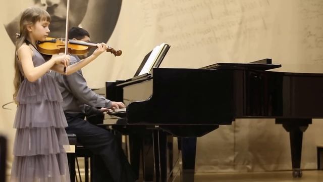 Ж. Обер. Тамбурин.