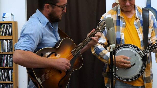 Barnes Gordy Walsh Trio - "Overdue" | Fretboard Journal смотреть онлайн