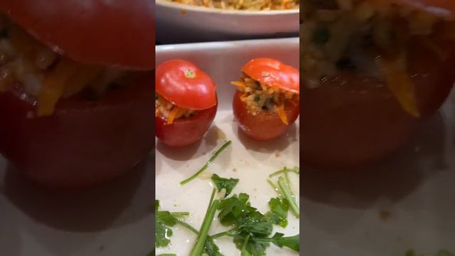 Открываем крышку и заливае мясной цемент😉😂❤️👍 смотреть онлайн