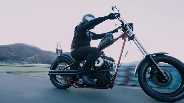 【ハーレーと出会って】LOWS MAGIC MACHINEさんにお邪魔しました！ 【ENG Sub】 #yenc#harleydavidson#motorcycle смотреть онлайн