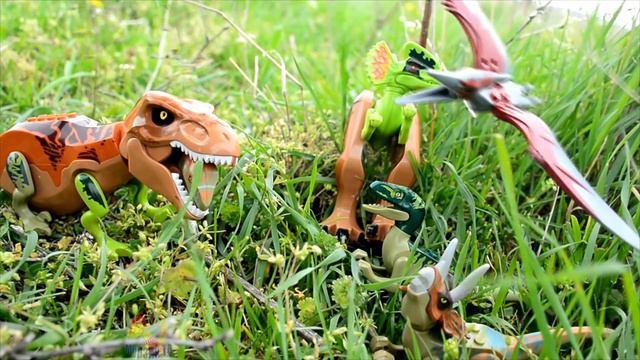 LEGO ДИНОЗАВРЫ ГИБРИДЫ - Чья голова? Дай примеряю! Мультик для детей смотреть онлайн