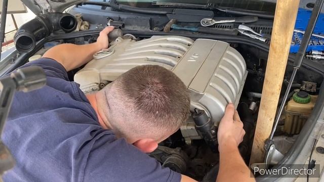 Как снять впускной коллектор ТУАРЕГ 3,6 Touareg3,6 BHK