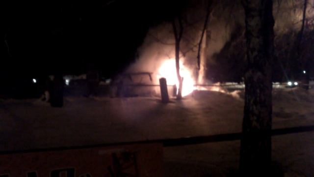 Самара сгорел Логан 116 км куйбышевский район остановка бакинская 9.02.2017 3:20 смотреть онлайн