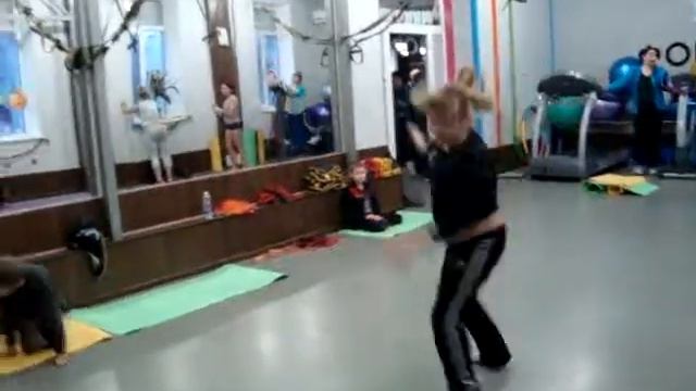 Занятия по Иль Йо Хапкидо. Колесо Катя смотреть онлайн