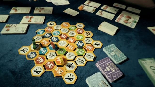 Beesiness:Пчелиное дело! ( игра!)