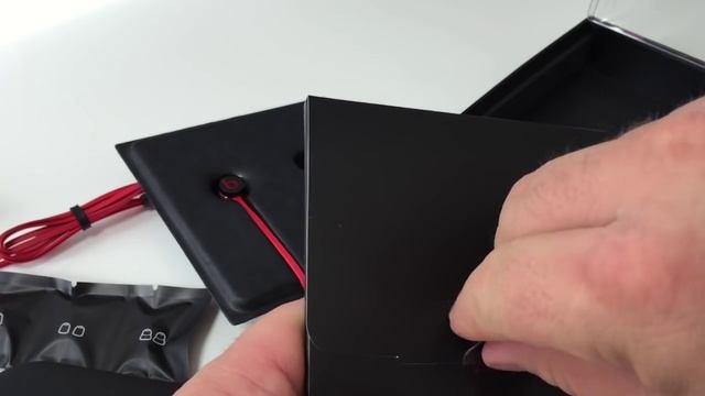 UNBOXING URBEATS BY DR. DREE