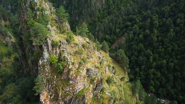 Дорога на Джилы-Су с высоты птичьего полета. DJI MINI 2. смотреть онлайн