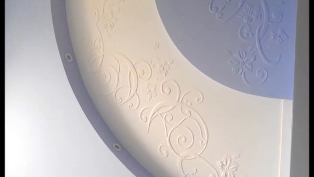 Фигурный орнамент выполнен декоративной штукатуркой фирмы Feidal смотреть онлайн