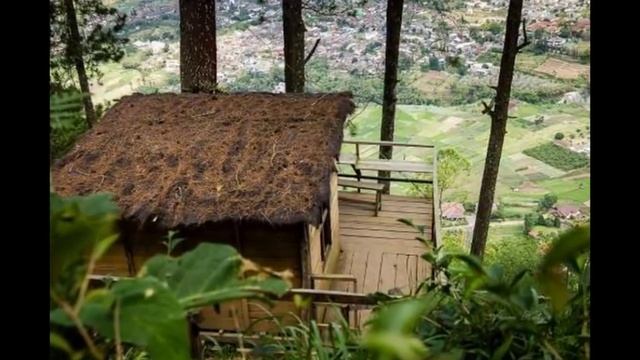 Omah Kayu Paralayang - Batu, Malang, East Java, Indonesia смотреть онлайн