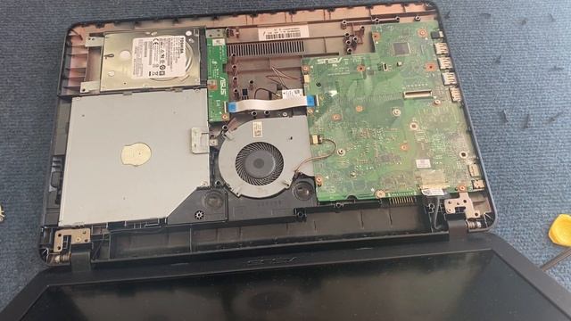 How to Replace Battery in Asus VivoBook X540U | Asus F540 , Asus R540 смотреть онлайн