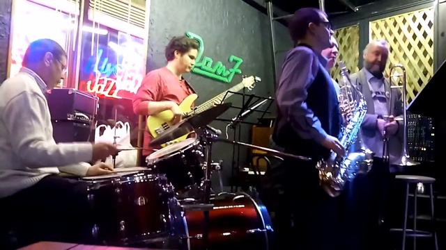 NIKOLAY SIZOV SEXTET LIVE ST.PETERBURG JAZZ - BAR DOM7 RUSSIAN JAZZ TROMBONE 2016 смотреть онлайн