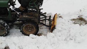 Самодельный минитрактор  уборка снега.