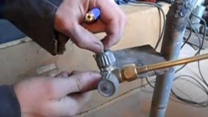 Как зажигать ацетиленовую горелку.mp4