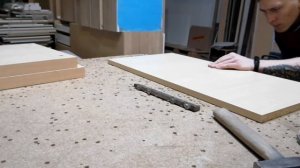 Как сделать стол из ДСП - утолщённая столешница. Стол своими руками