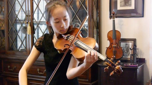 J.S. Bach: Siciliano from Sonata No. 1 in G Minor performed by Kelly Huang смотреть онлайн
