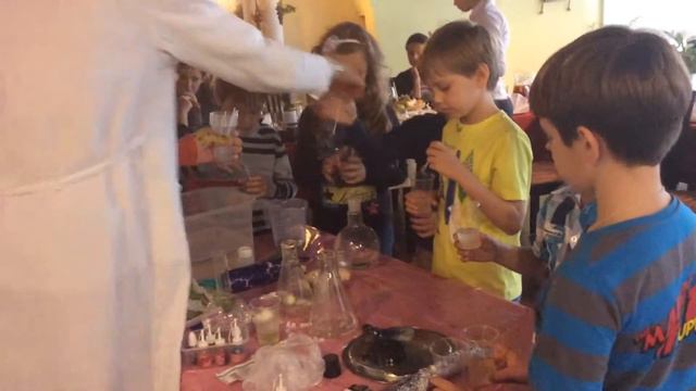 "Полимерный лизун!" смотреть онлайн