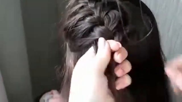 Школьная причёска. смотреть онлайн