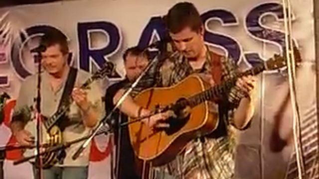 G'runs n' Roses - Granny White Special смотреть онлайн