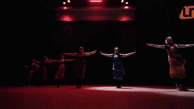 Представление Under Stand "Из пункта А в пункт В" / Женя Миловидова/ Индийский танец frontrow смотреть онлайн