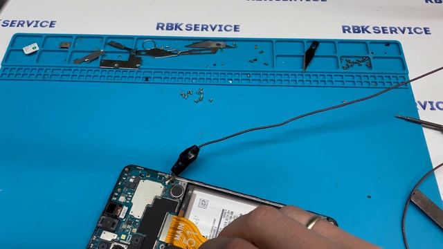 Samsung A51 разбор (A515)  Не заряжается