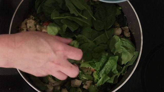 Delicious KETO Dinner in 15 Minutes | Chicken Recipes EASY | Suz and The Crew смотреть онлайн