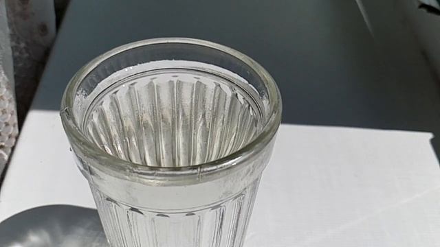 Falling of water drop. Slow motion. смотреть онлайн