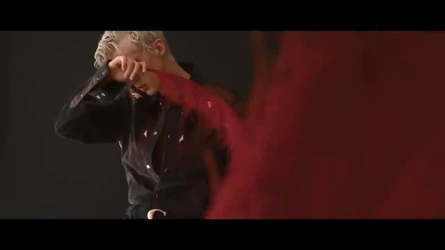 Troye Sivan - Strawberries & Cigarettes (Love, Simon Music Video)