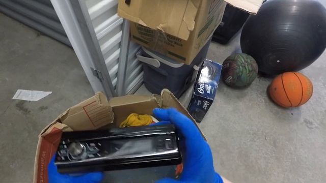 Аукцион Контейнеров в США/ Купили Два Юнита/ Юнит Спортсмена / Что Мы Найдем? смотреть онлайн