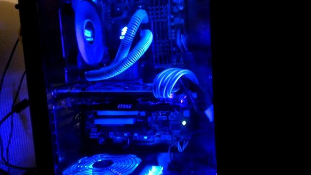 AMD FX-8350 - 32GB Avexir Ram - UV Blue Case Mods смотреть онлайн