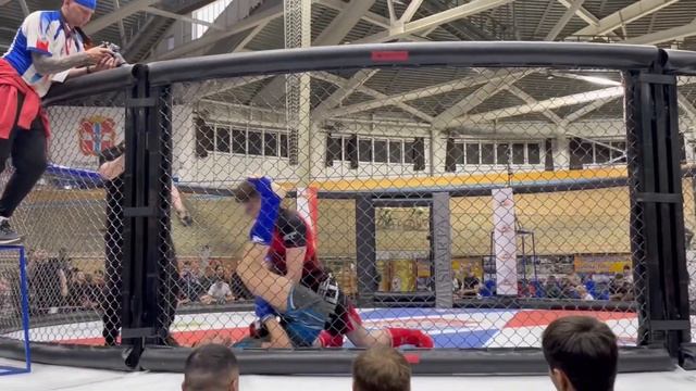 Шлеменко на Первенстве России по ММА в Омске смотреть онлайн