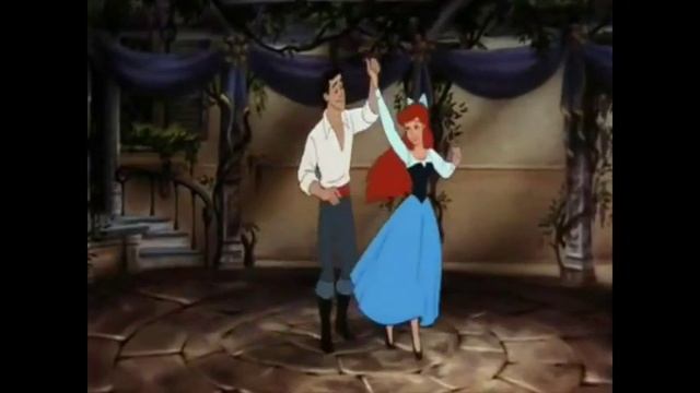 Ariel & Eric - Diamonds смотреть онлайн