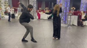 Эльвин Атакишиев и Ажай Абакарова танцуют на свадьбе 2021?