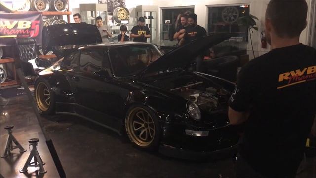 Nakai-san from Rauh Welt building Porsche RWB Senna in Miami смотреть онлайн