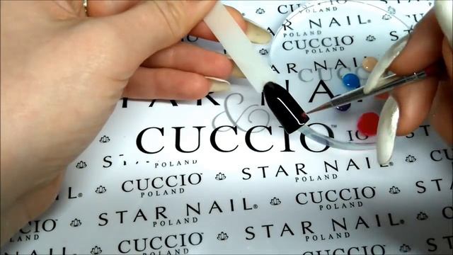 Дизайн гель-лаками Cuccio Veneer "Змеиный эффект" смотреть онлайн