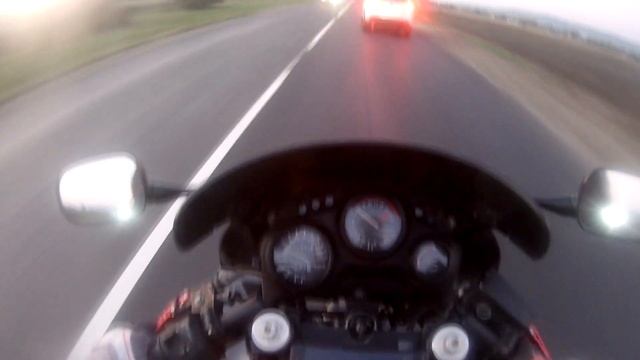 Прохват в сторону гор!!! CBR 600 F_CBR 1000 F_GSXR 750 смотреть онлайн