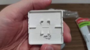 Выключатель Legrand Inspiria одноклавишный с подсветкой 10AX 250В White 673610 "отзывы в Плеер.Ру"