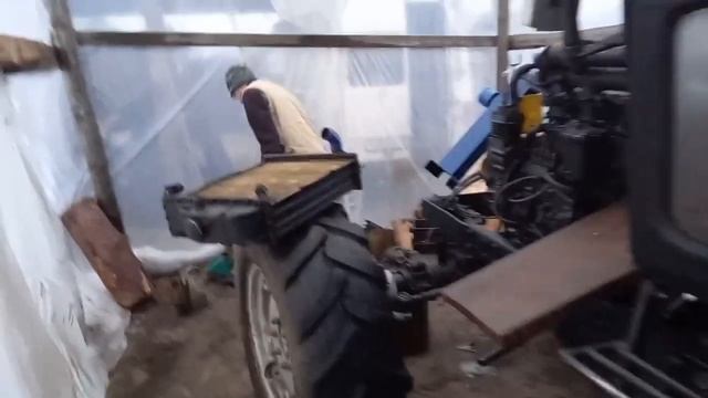 Трактор Из Металалома - Мтз 80 Восстановление Старого трактора чать2 смотреть онлайн