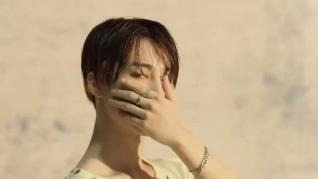 FAKE LOVE смотреть онлайн