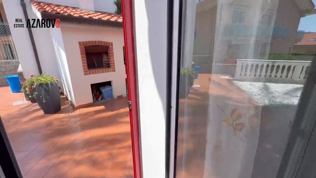 🍑 Villa with garden in Sanremo смотреть онлайн