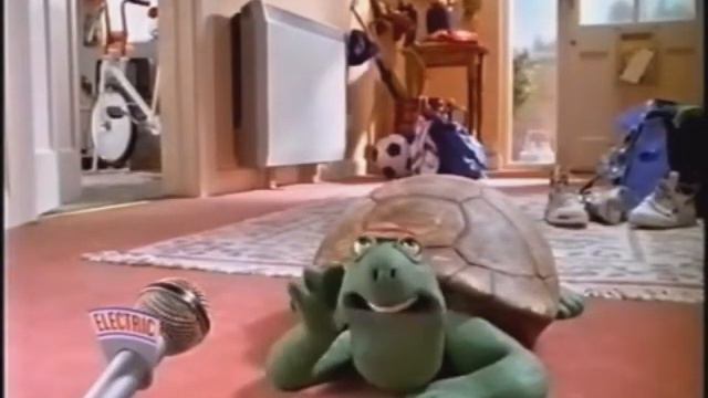 Creature Comforts - The Turtle смотреть онлайн