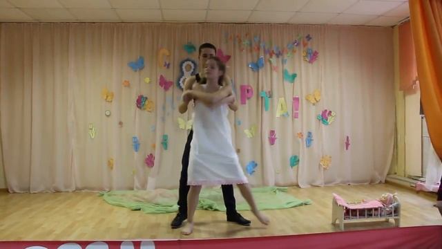 Танец в школе на 8 марта смотреть онлайн